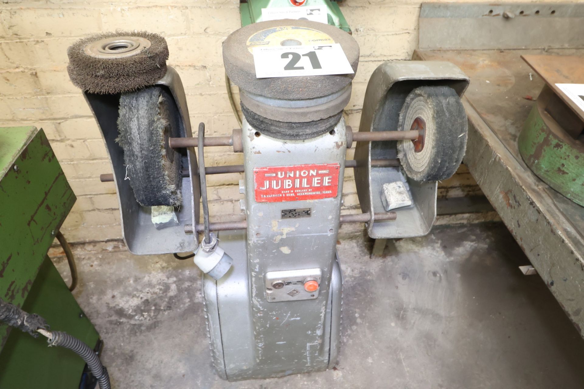 UNION JUBILEE FLOOR STANDING 3 PHASE ELETRIC DOUBLE ENDED BUFFER