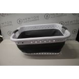 1 POP AND LOAD COLLAPSIBLE LAUNDRY BASKET RRP Â£15.99
