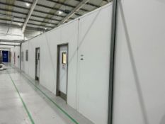 Clean room installation with rooms comprising of