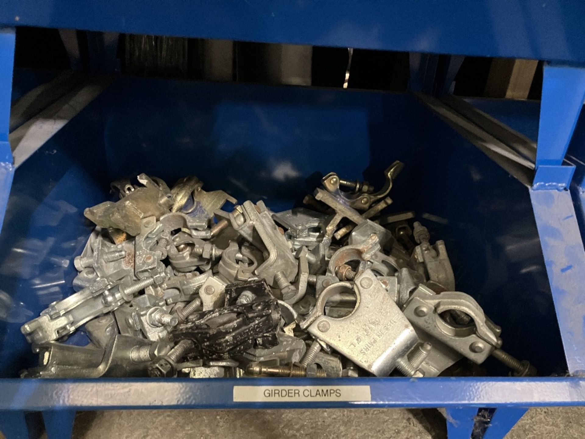 Contents of Rigging Rack - Image 6 of 20