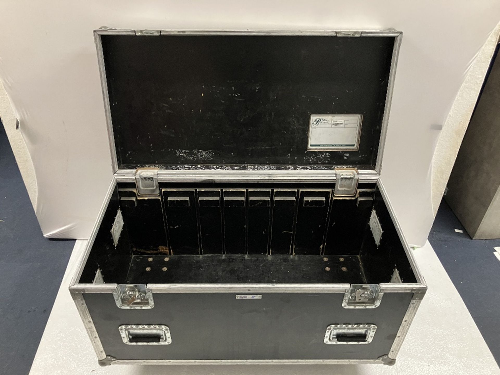 Heavy Duty Mobile Flightcase - Image 2 of 3