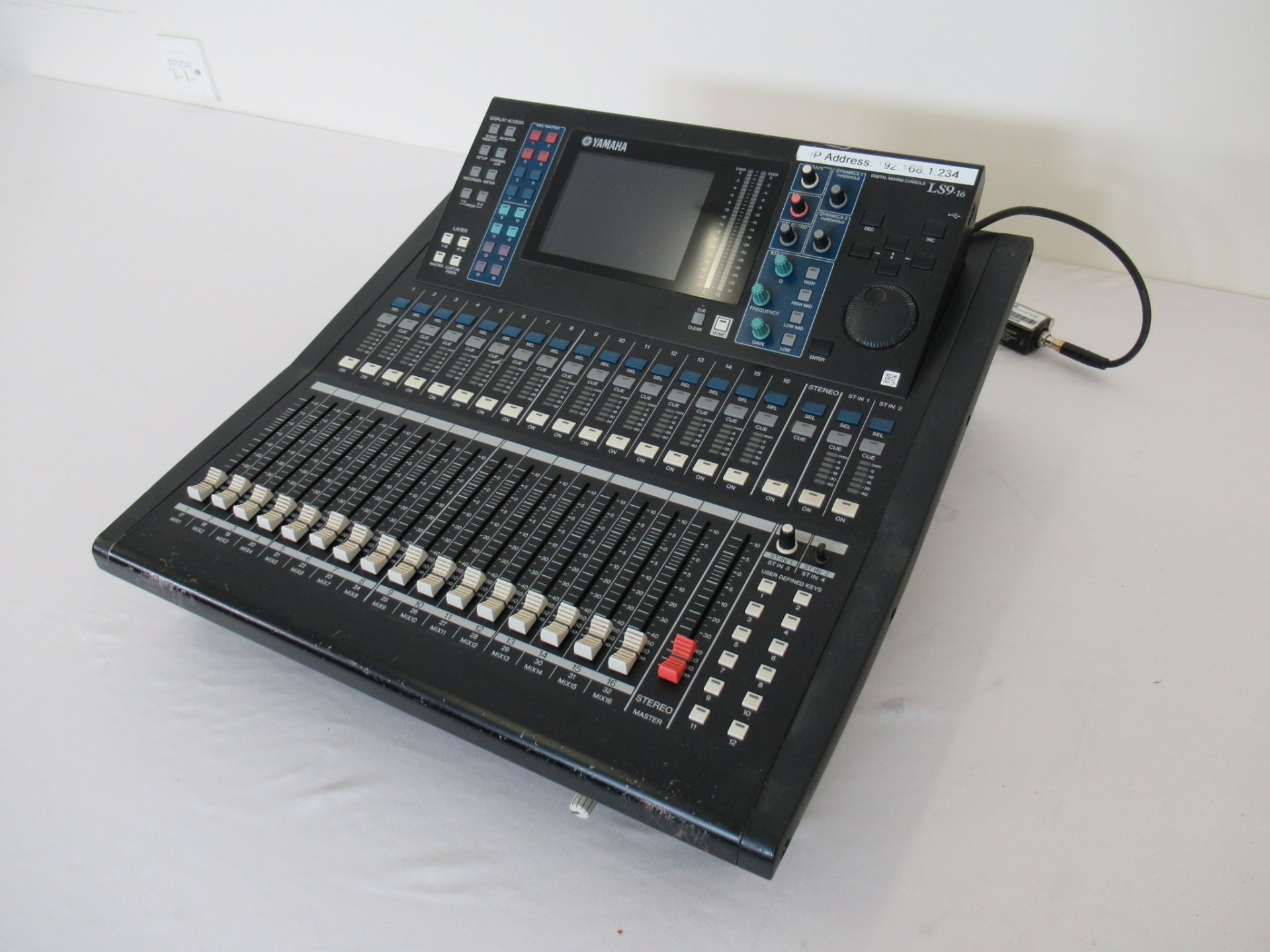 Yamaha LS9-16 digital mixing console - Image 2 of 12