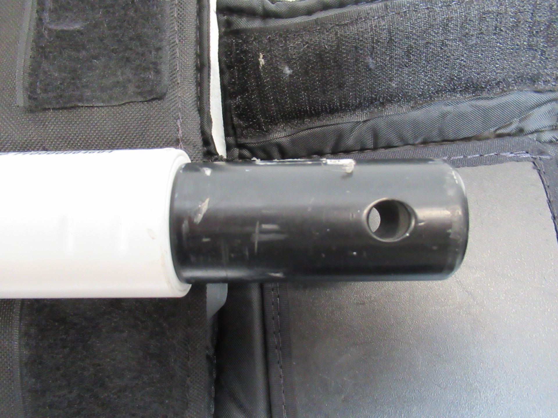 (2) K&M white distance rods in soft bags - Image 2 of 4
