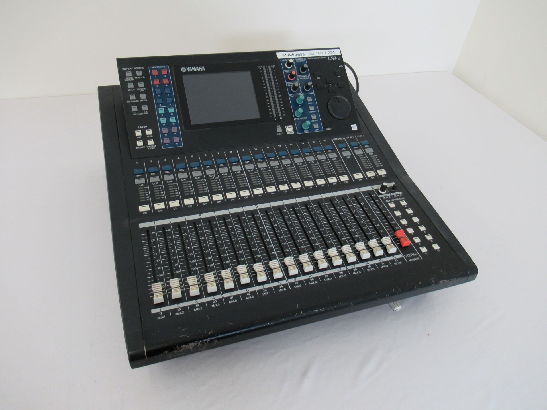 Yamaha LS9-16 digital mixing console