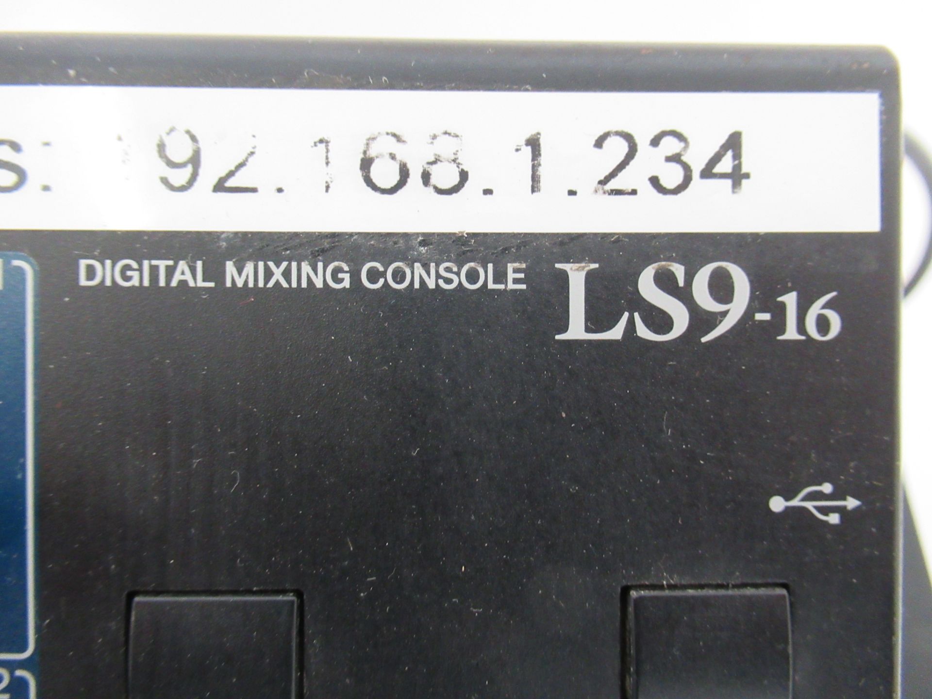 Yamaha LS9-16 digital mixing console - Image 3 of 12