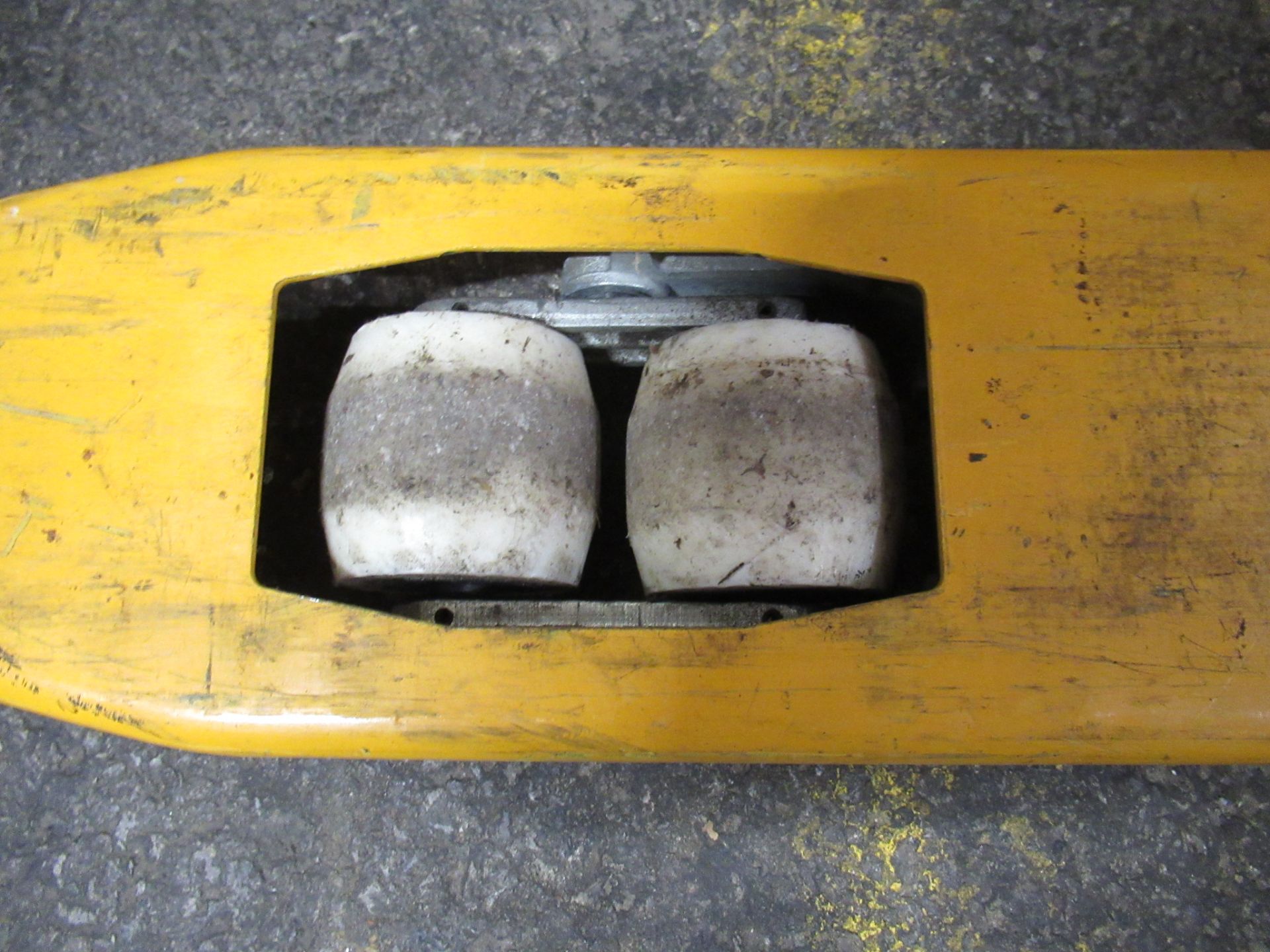The Workplace Depot pallet truck - Image 4 of 5