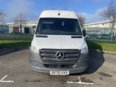 SF70 YXV Mercedes Sprinter 315 CDI Hi Top Panel Van