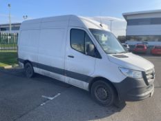SF70 YWH Mercedes Sprinter 315 CDI Hi Top Panel Van