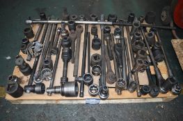 Quantity of sockets, ratchets etc