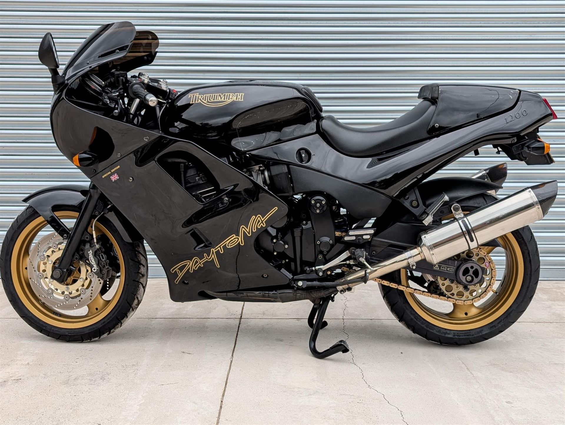 1998 Triumph Daytona 1200 SE 1,180cc - #82 of 250 - Image 2 of 10