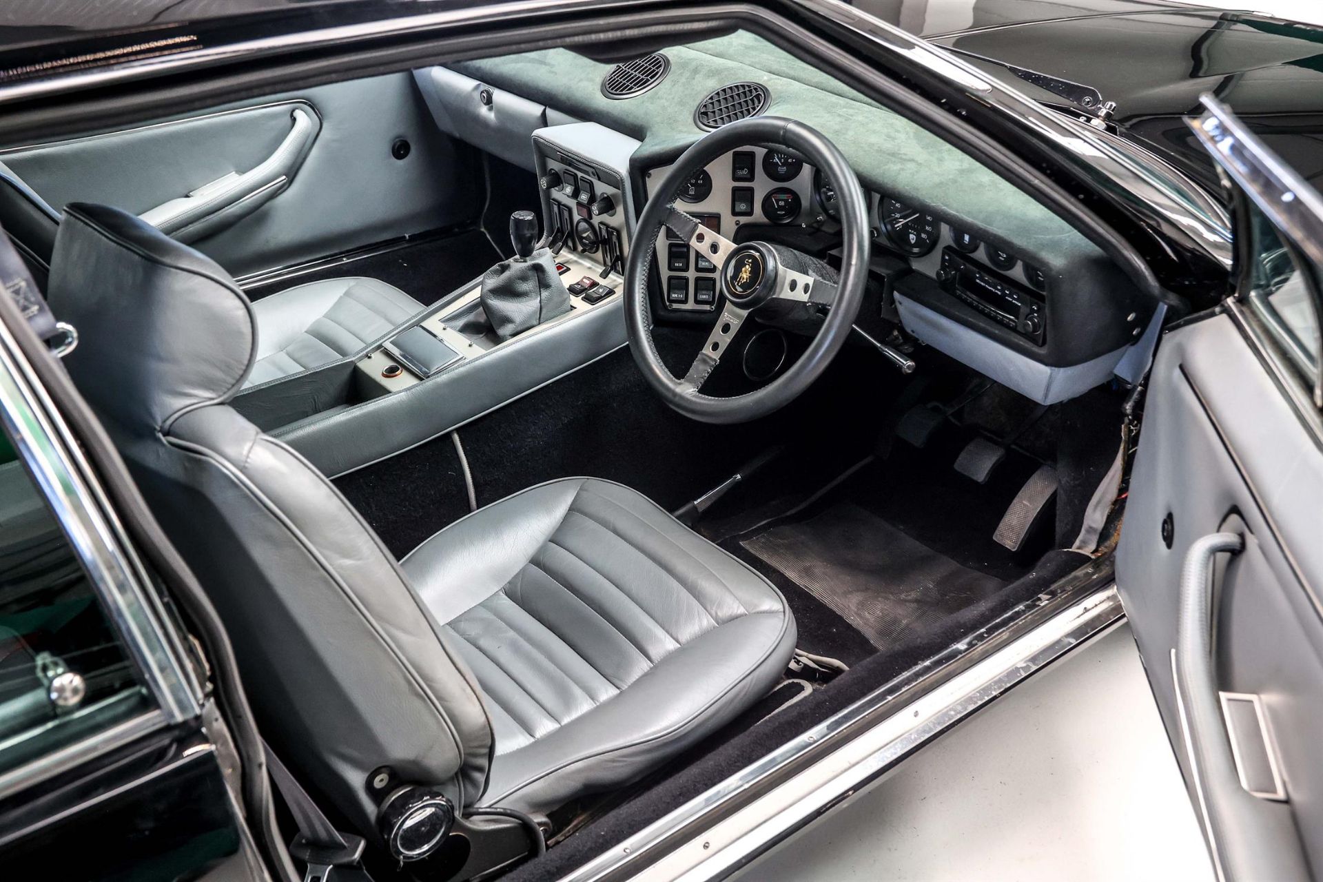1976 Lamborghini Espada Series III - Image 2 of 10