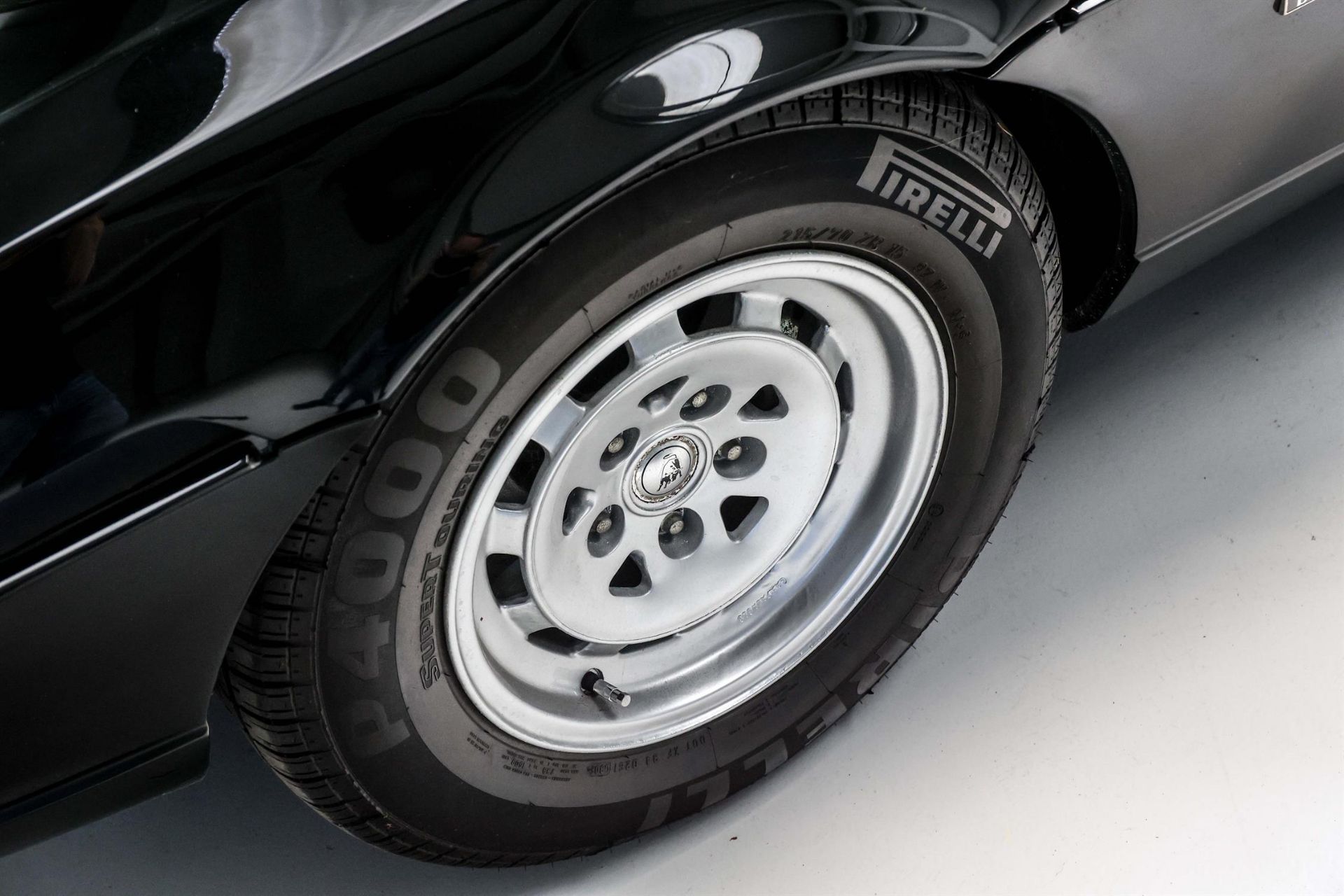 1976 Lamborghini Espada Series III - Image 9 of 10