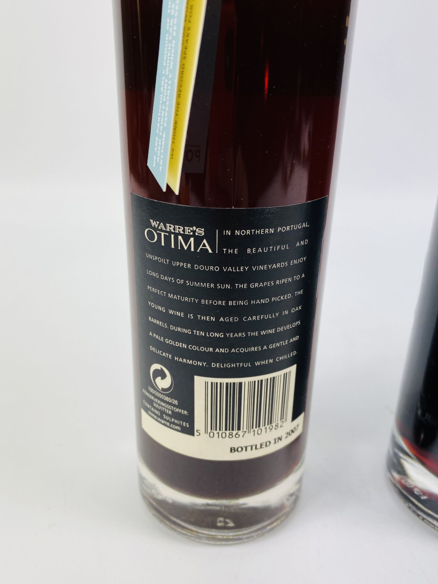 Two 50cl bottles of Warres Otima Port; together with a 50cl bottle of Rubis - Image 7 of 9