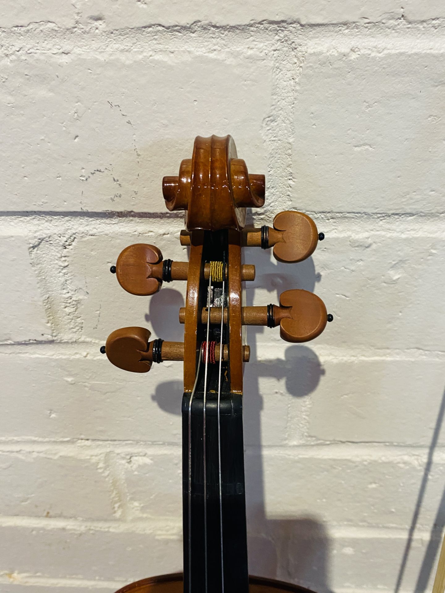 A Cremona violin and bow in travel case - Image 4 of 11