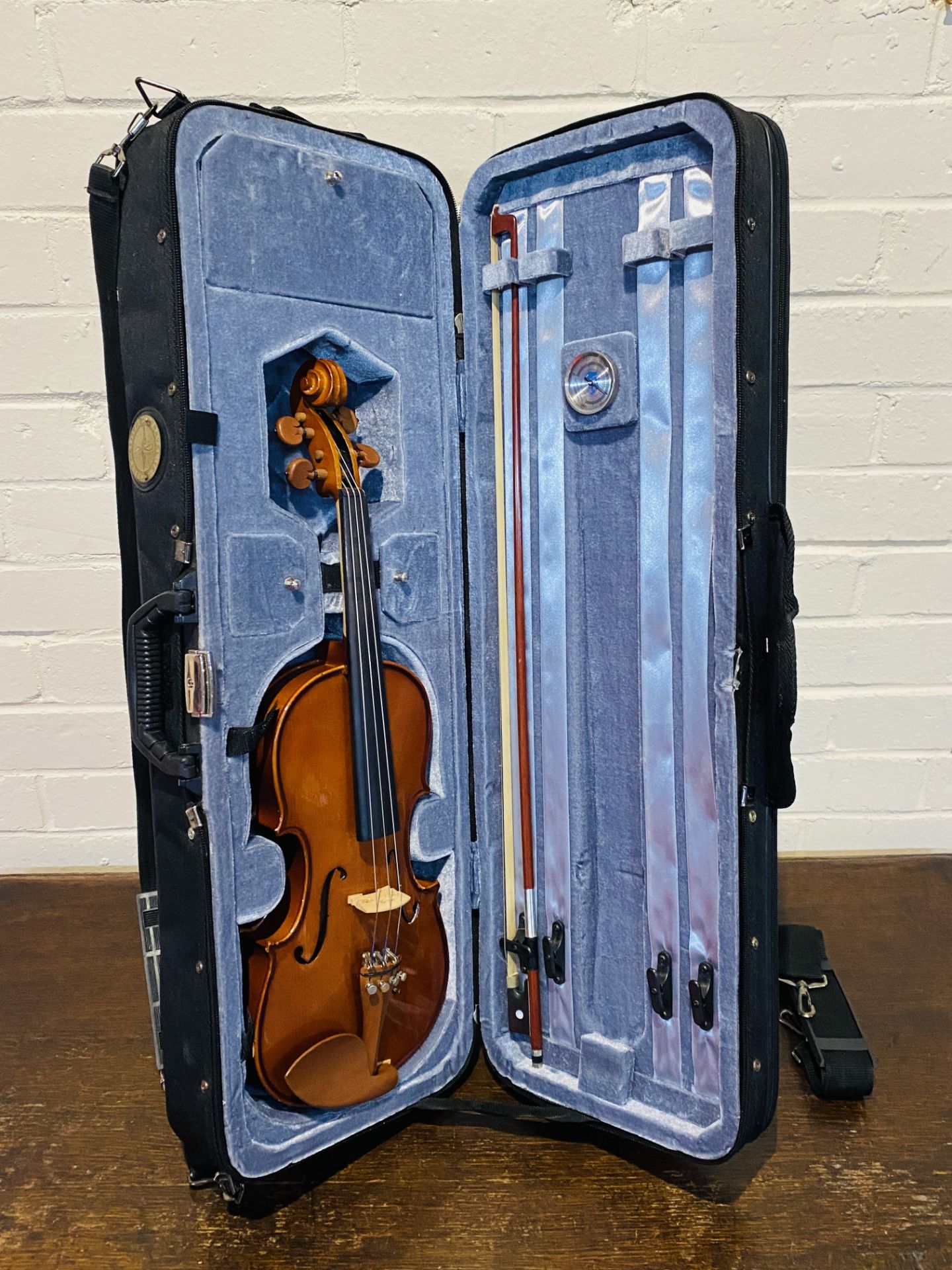 A Cremona violin and bow in travel case - Image 2 of 11