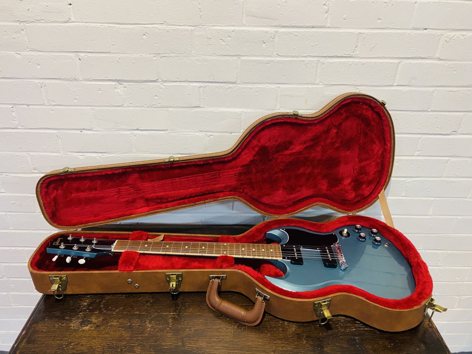 A Gibson electric guitar, SG Special, as found - Image 13 of 15