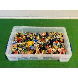 A quantity of Lego to include a large number of mini figures