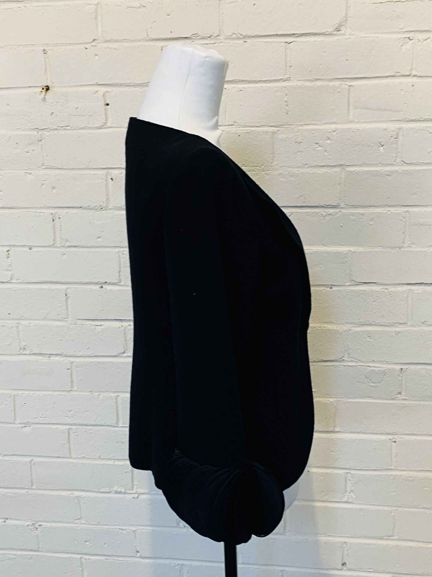 A Valentino 100% virgin wool black jacket - Image 7 of 11
