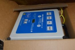 1 x Schermer LC-1 Manual Electric Stunner - Appears Unused