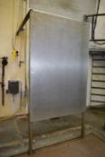 1 x Industrial Splashback Partition Panel for Abattoirs - Floor and Wall Mounted