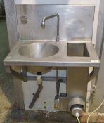 1 x Wall Mounted Knee Operated Hand Wash Sink Basin with a Heated Sterilising Box and Splashback