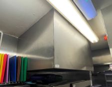 1 x Stainless Steel Cooker Extraction Hood - Ref: AC104 - CL1066 - Location: AltrinchamDescription: