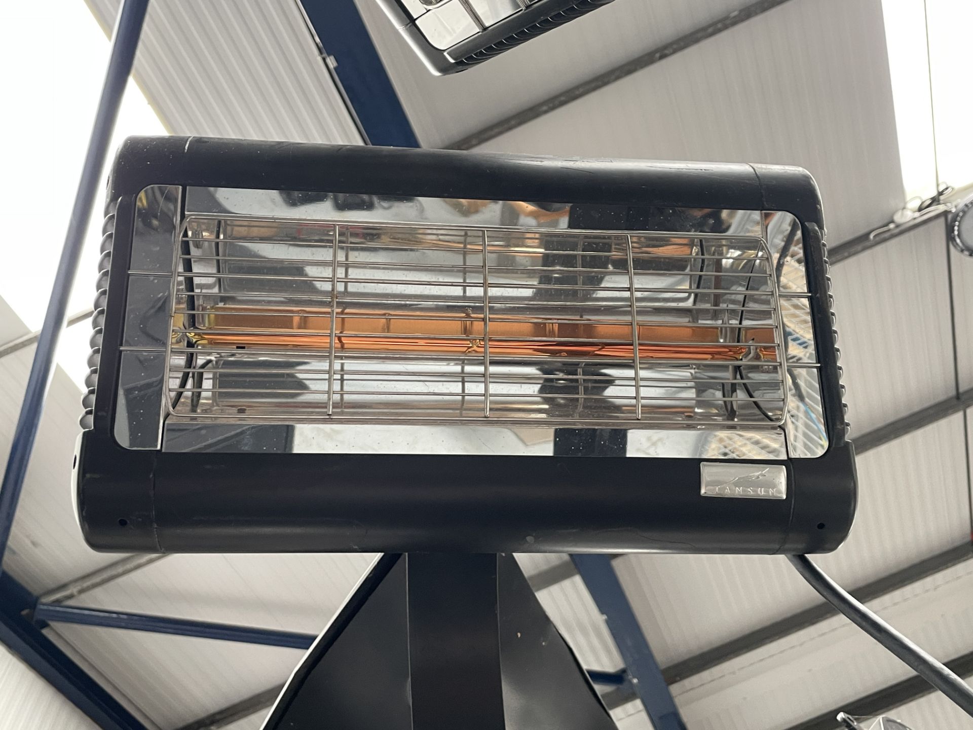 1 x Tansun Sorrento Upright Freestanding Triple Infrared Heater - Suitable for Indoor or Outdoor Use - Image 3 of 9