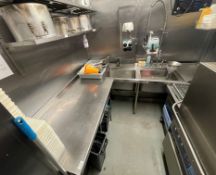 1 x Stainless Steel Corner Double Sink Unit - Ref: AC122 - CL1066 - Location:
