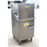 1 x Halcyon Amika 80XL Passthrough Commercial Dishwasher