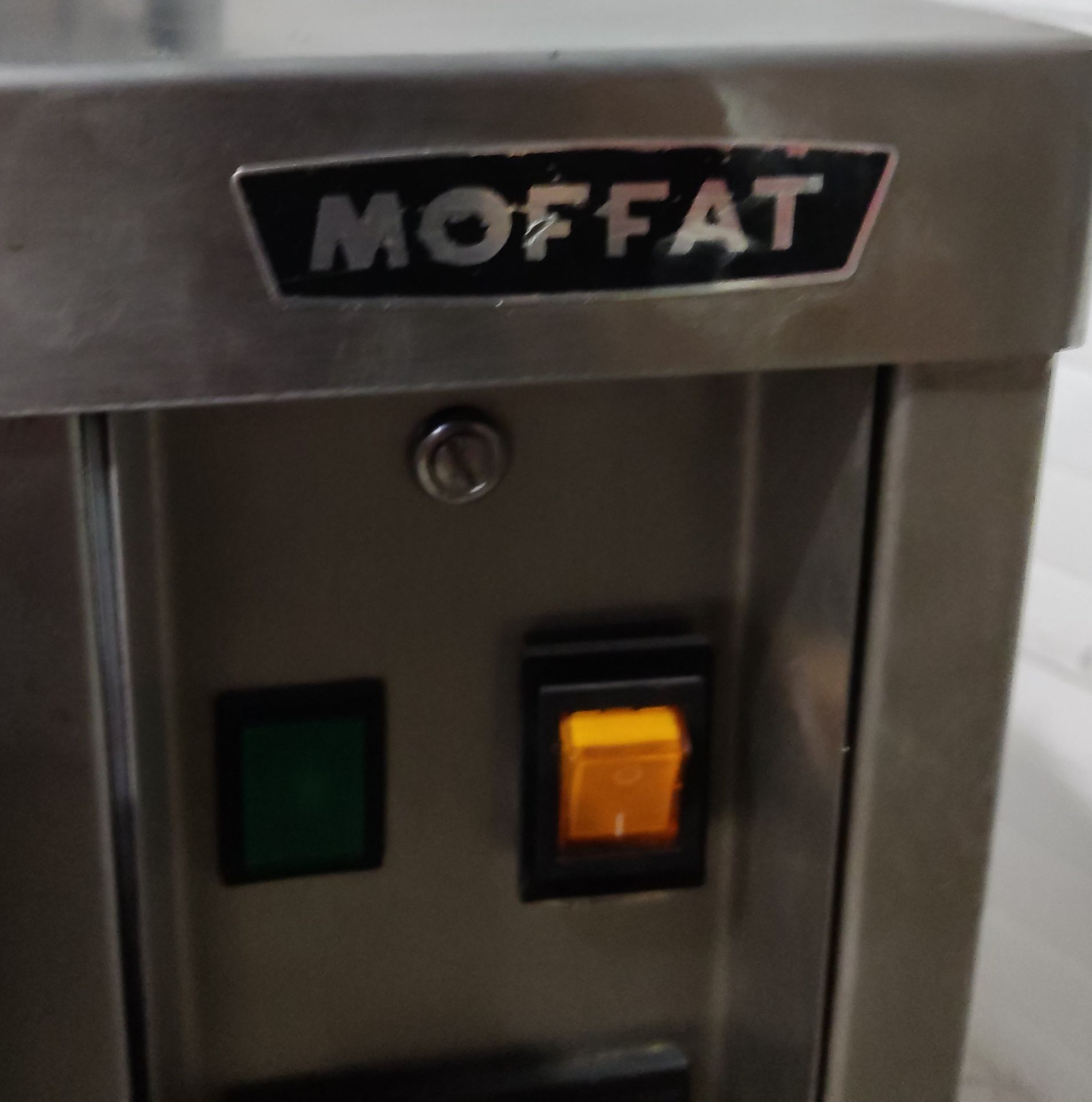 1 x MOFFAT 3 Phase Pie Warmer Cabinet / Hot Cupboard - H142 x W60 x D70 cms - Image 4 of 16