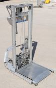 1 x Genie Load Lifter Platform Lift - Ideal for Couriers, Warehouses or Workshops - Max Load