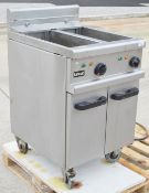 1 x LINCAT Twin Fryer in Stainless Steel - Dimensions: H107 x W60 x D72cm - Ref: GSG160 - CL999 -