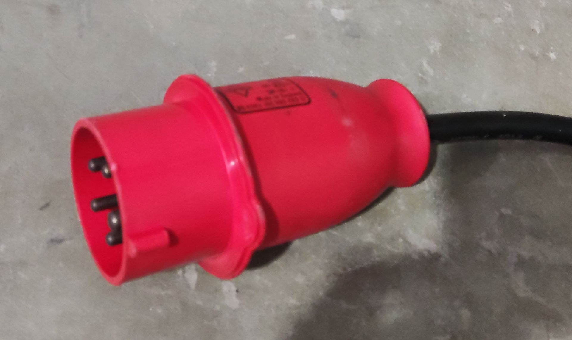 1 x MOFFAT 3 Phase Pie Warmer Cabinet / Hot Cupboard - H142 x W60 x D70 cms - Image 8 of 16