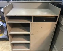 1 x Waiter Station - Ref: AC162 - CL1066 - Location: AltrinchamDescription:Dimensions (approx):