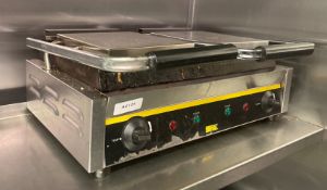 1 x BUFFALO Double Contact Panini Grill/Griddle - Ref: AC109 - CL1066 - Location: