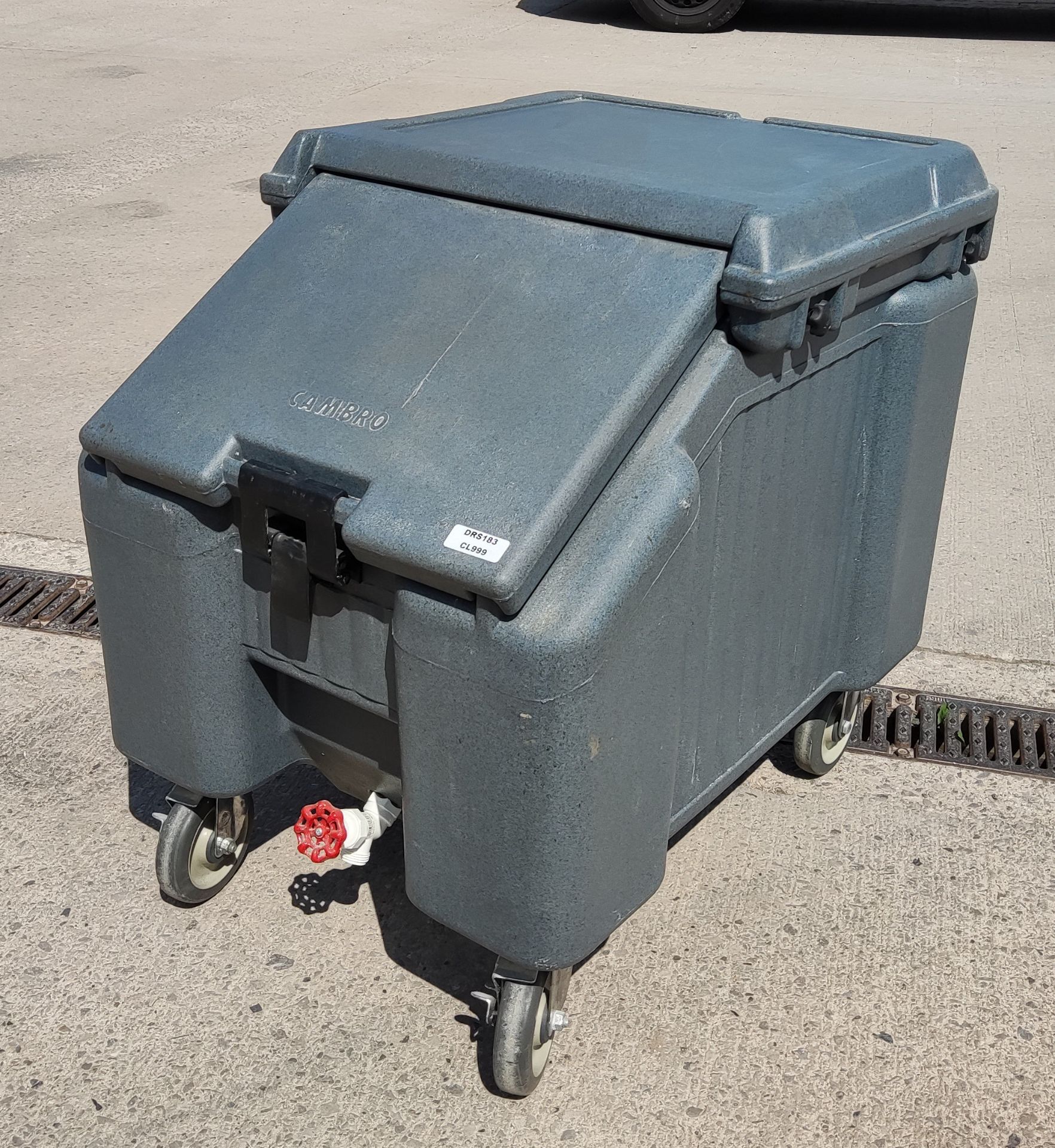 1 x CAMBRO Ice Caddy With Sliding Lid - RRP £643.00
