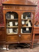 1 x Elegant Antique Inlaid Edwardian Display Vitrine Cabinet - Includes Vintage Contents