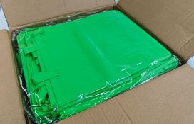 200 x Market Shopping Bags In Green - 40 X 36cm - Ref: 403066.09.09/NPS36 - CL945 - Location: