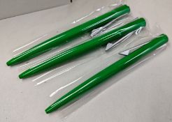 500 x Green Ballpens With A Silver Clip - Ref: 101018.09.25/NPS42 - CL945 - Location: