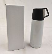 36 x Vacuum Flasks With Cups - White/Black - Ref: 701466.06.03/NPS34 - CL945 - Location: