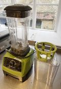 1 x DIAMONOX Commercial Grade Blender - From an Artisanal Bistro, Coffee Shop and Sustainable