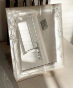 1 x Mirror and Photoframe - CL1020 - NO VAT ON THE HAMMER - Location: Altrincham WA14This preowned