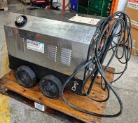 1 x Britclean 3000 SSH Industrial Hot Water Pressure Washer - 24v Controls - Ref: G185 - CL1050 -