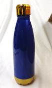 36 x Hampton Drinks Bottles In Navy And Gold - Ref: 500619.44.29/NPS12 - CL945 - Location: