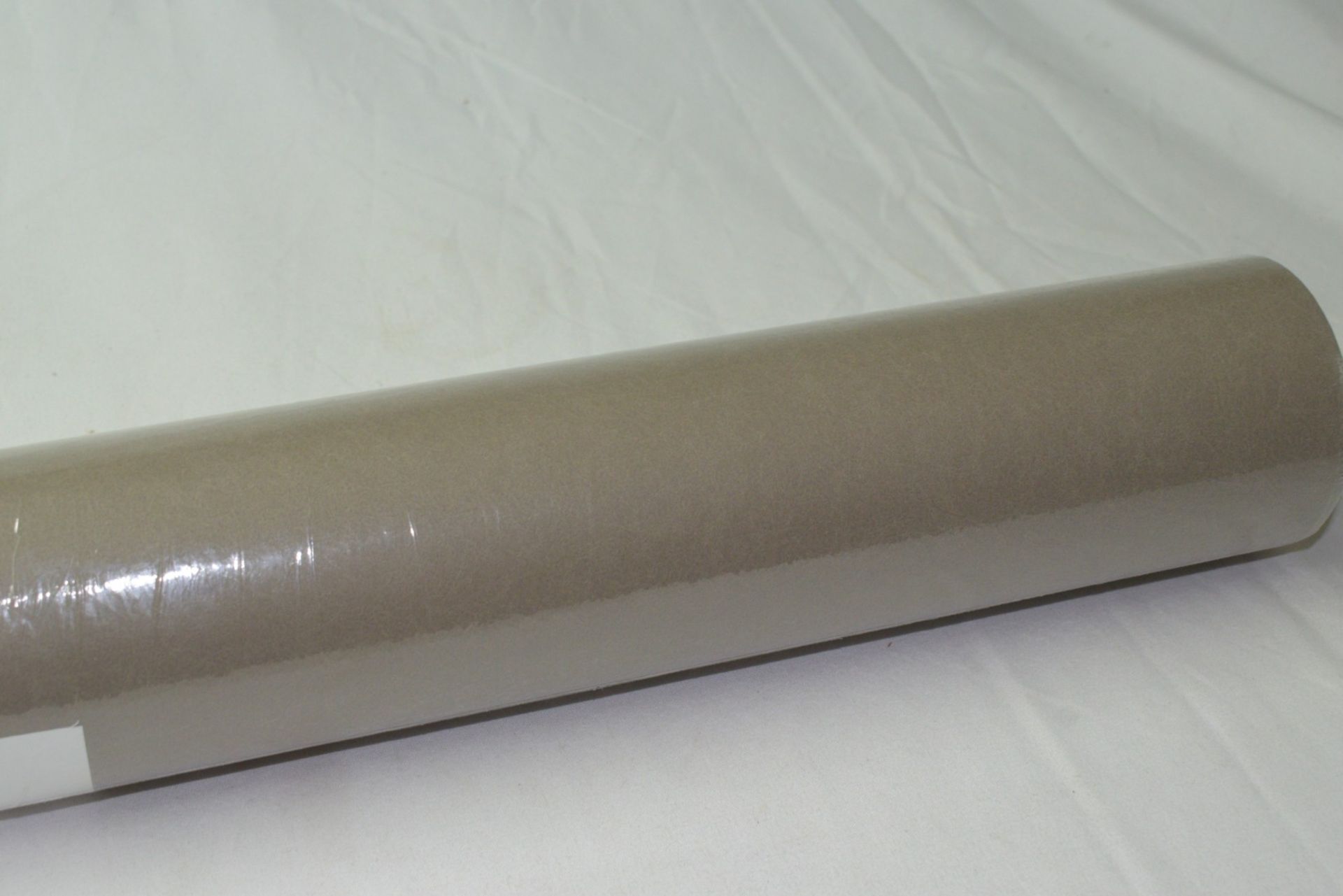3 x 10m Rolls of Designers Guild 'Ernani' Designer Wallpaper - Colour: Cocoa - Product Code: - Image 4 of 7
