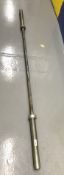 1 x Rogue Olympic Weightlifting Barbell - Designed for Specialised Lifting - Diameter: 28mm