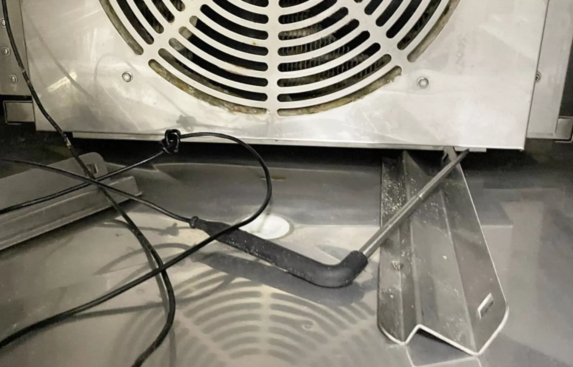 1 x Tefcold Blast Chiller / Freezer - Model BLC5 - RRP £3,000 - Dimensions: H100 x W80 x D81 cms - - Image 4 of 6