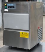 1 x Polar G Series Countertop Commercial Ice Machine - Model: T316-03 - 20KG Output with Storage Bin