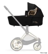 1 x CYBEX / JEREMY SCOTT Priam Lux Designer Carrycot with Gold Wings Motif - Original Price £579.95