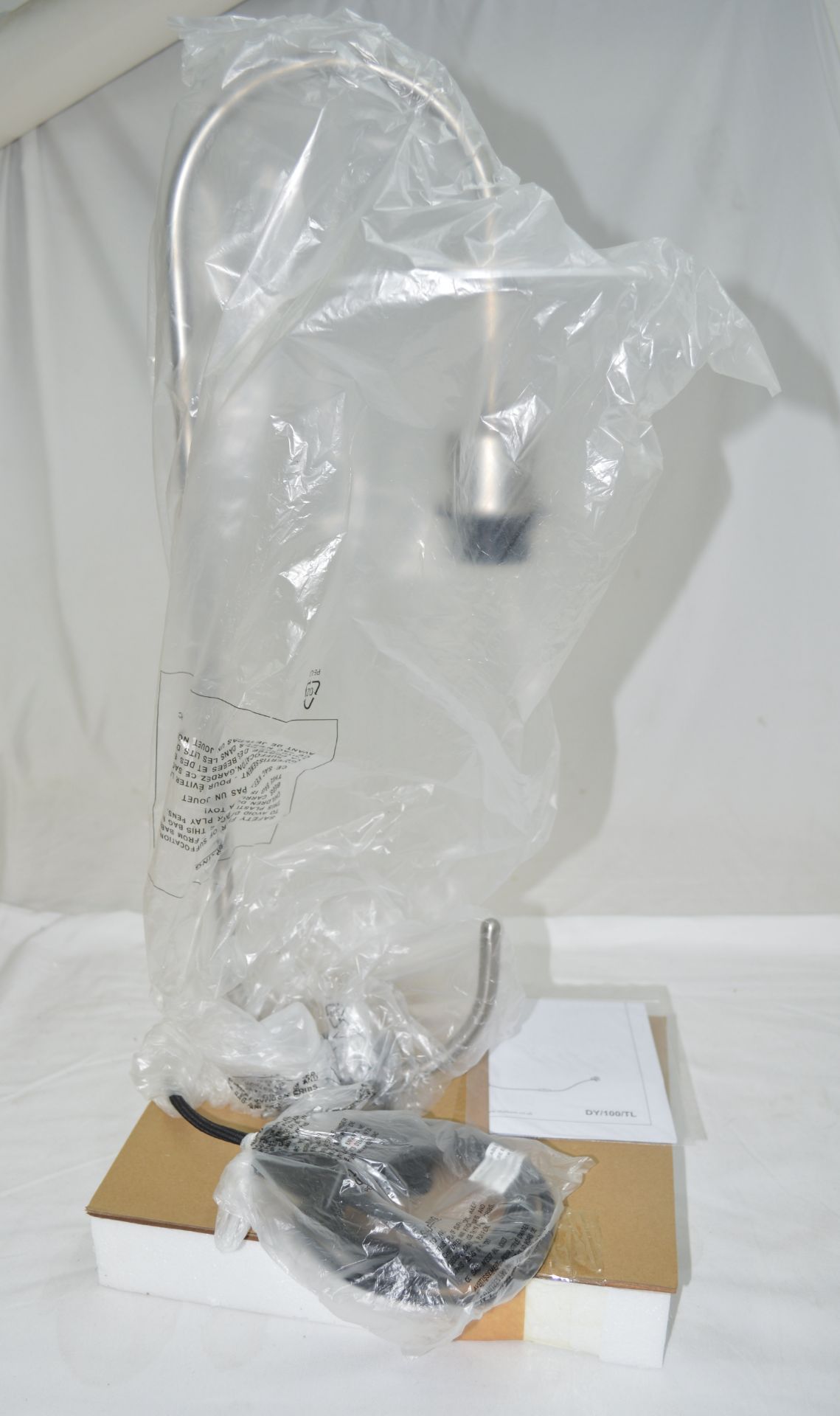 1 x CHELSOM 'Daytona' Luxury Steel Table Lamp in a Brushed Nickel Finish with a Satin Black Cylinder - Image 14 of 20